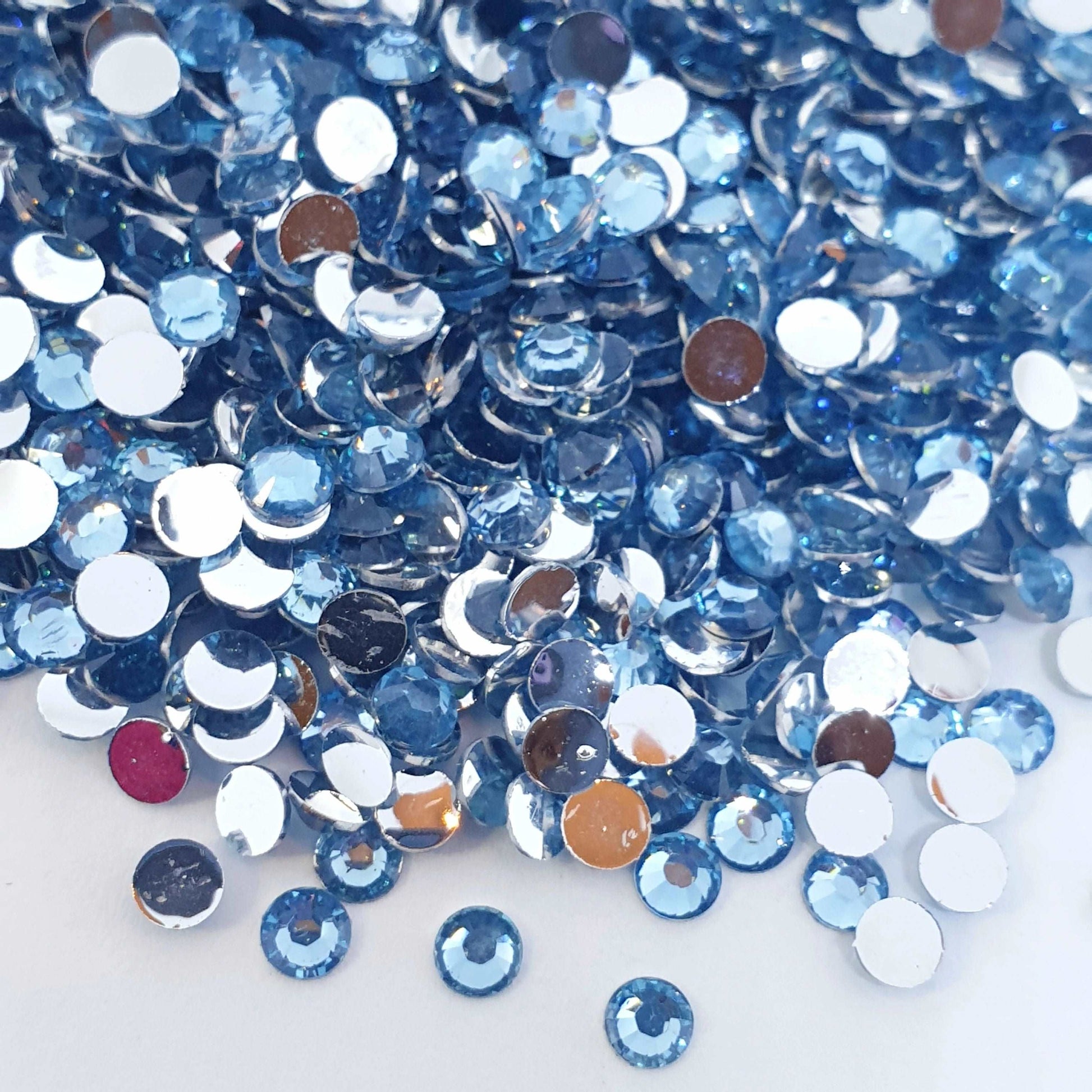 Light Sapphire resin rhinestones